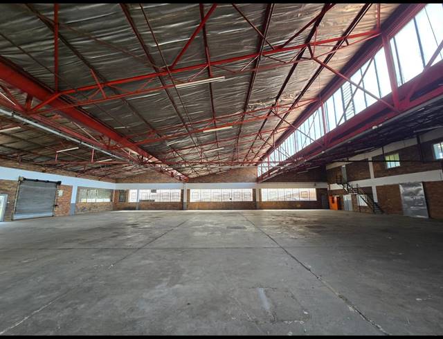1,554M² WAREHOUSE TO LET IN BENROSE